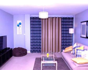 Quiet Area - Coventry - Living room