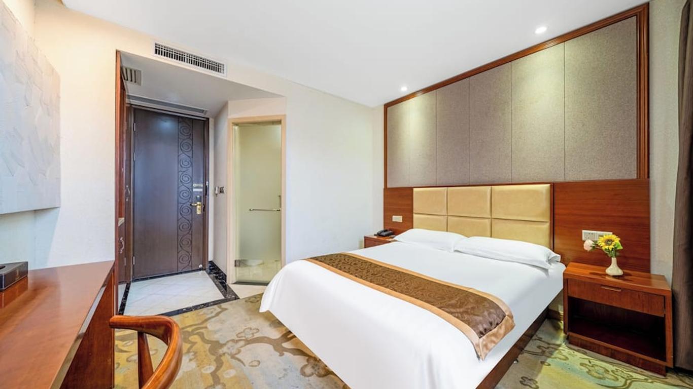 Bo Ai International Hotel Shanghai Pudong Airport Branch-Provide shuttle services to Pudong Airport and Disneyland