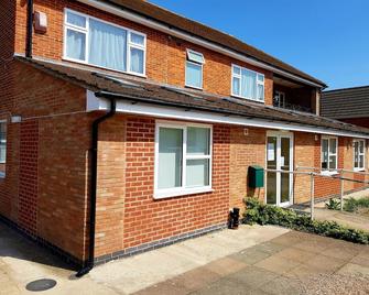 Jaylets Budget Hathern - Loughborough - Building