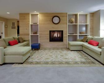Country Inn & Suites by Radisson, Frederick, MD - פרדריק - סלון