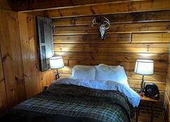 Relaxation, Peace and Tranquility await you at High Ridge Cabins! - Mauckport - Habitación