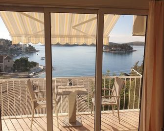 Dream Holiday Apartment, Hvar Center With Sea View - Hvar - Balcon