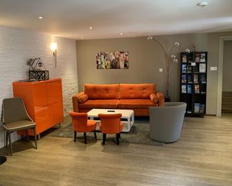 Hotel Spa Au Cheval Blanc - Ribeauville - Lounge