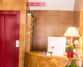 Hotel Villa de Zaragoza - זראגוזה - דלפק קבלה