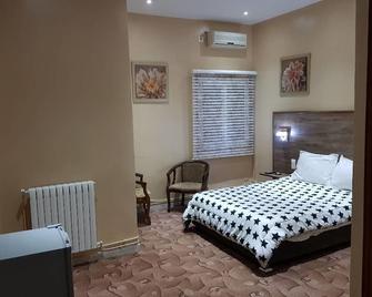Hotel Ikram Oran - Oran - Bedroom
