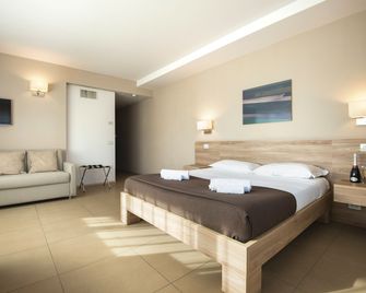 Hotel Dimorae Rooms and Suites - Apartments - Civitanova Marche