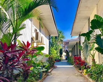 Nanda Wunn Hotel - Nyaungshwe - Vista del exterior
