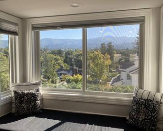 15 mins to Stanford or google! 2023 construction, prime location & grand view - Los Altos - Balcón