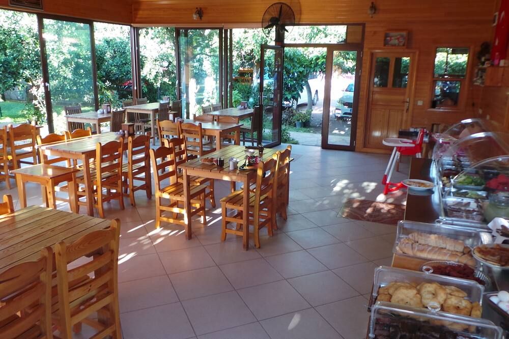 Mercan Bungalow - צ'יראלי - מסעדה