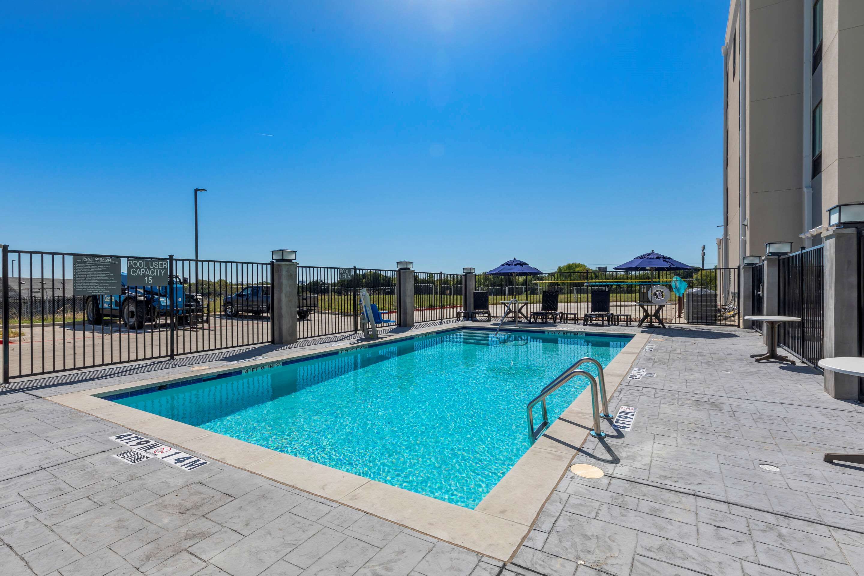 Comfort Inn and Suites Balch Springs - SE Dallas - Balch Springs - Zwembad