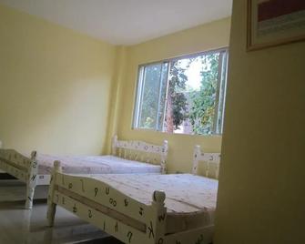 Ddd Habitat Marikina Hotel - Marikina - Bedroom