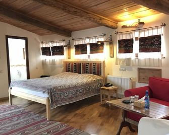 Hotel Mirhav - Goris - Habitación