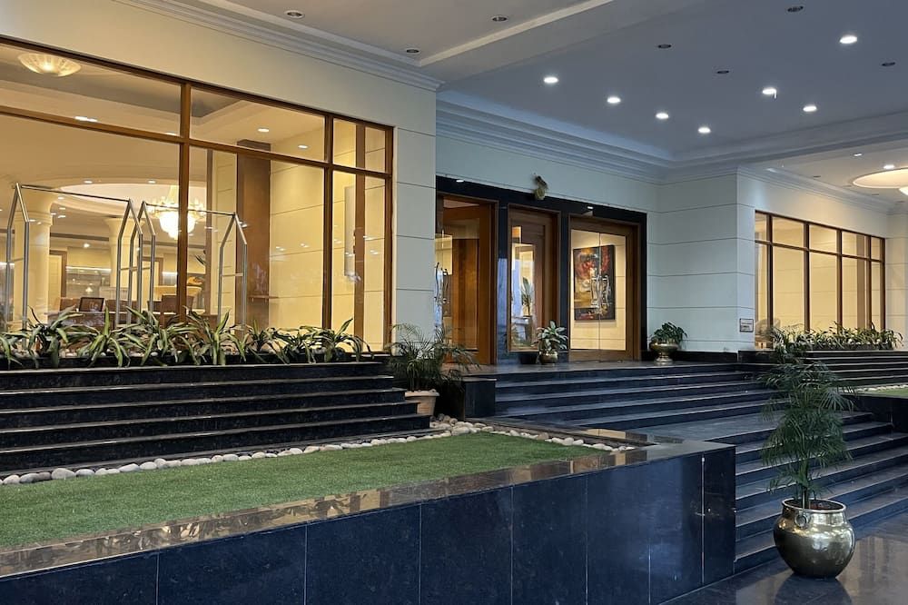 Katriya Hotel & Towers