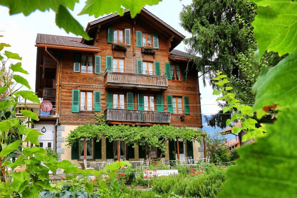 إديلويس لودج