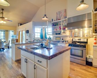 Dock, Views and Grill Spacious Grand Lake Lodge - Eucha - Cocina