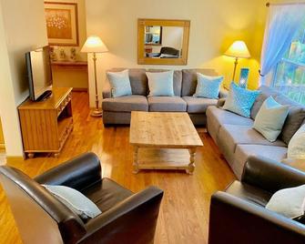 Beautiful Home in Baileys Harbor - Baileys Harbor - Obývací pokoj