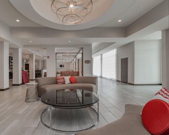 Holiday Inn Mishawaka - Conference Center By IHG - Mishawaka - Resepsjon