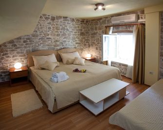 Authentic Luxury Rooms - Split - Bedroom