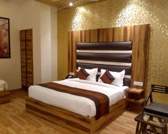 Hotel Sallow Grand - Amritsar - Bedroom