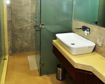 Hotel Divine Peak - Pachmarhi