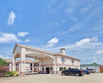 Sapphire Inn and Suites - Deer Park - Budova