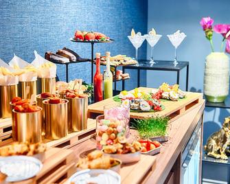 Nyx Hotel Mannheim By Leonardo Hotels - Mannheim - Buffet