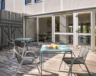 Ibis Budget Arles Sud Fourchon - Arlés - Edificio