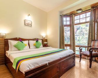 Treebo The Alpine Heritage Residency - Shimla - Schlafzimmer