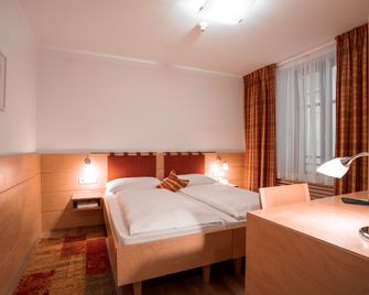 Hotel Figl - Bolzano - Bedroom