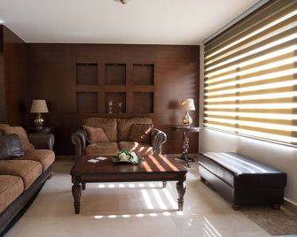 Okeanis Golden Resort - Darátsos - Wohnzimmer