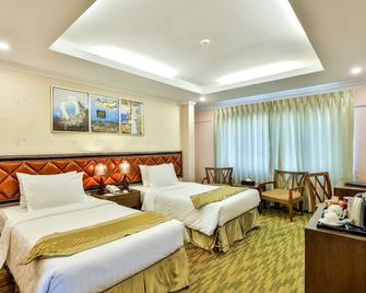 Royal Taunggyi Hotel - Taunggyi - Bedroom