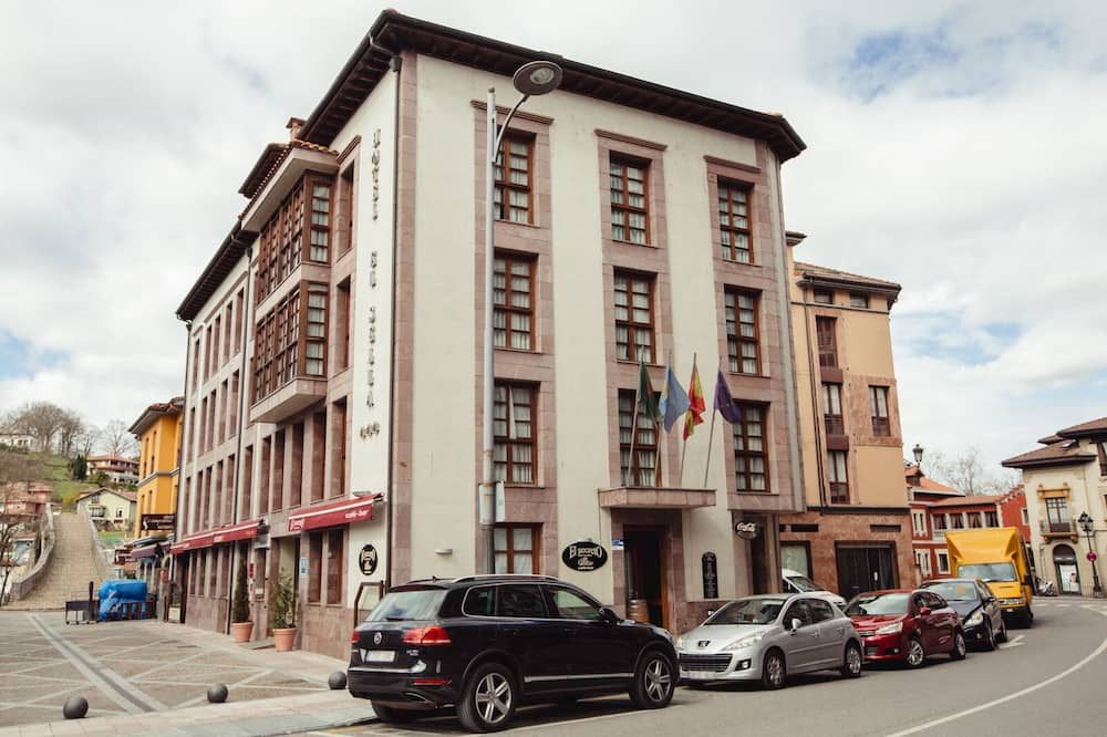 Hotel El Sella - Cangas de Onís - Byggnad