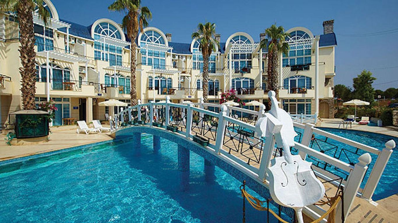 Seahorse Deluxe Hotel