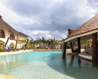 Faro Resort - Nungwi - Pool