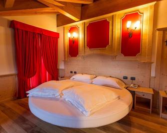 Hotel Arisch - Aprica - Sypialnia