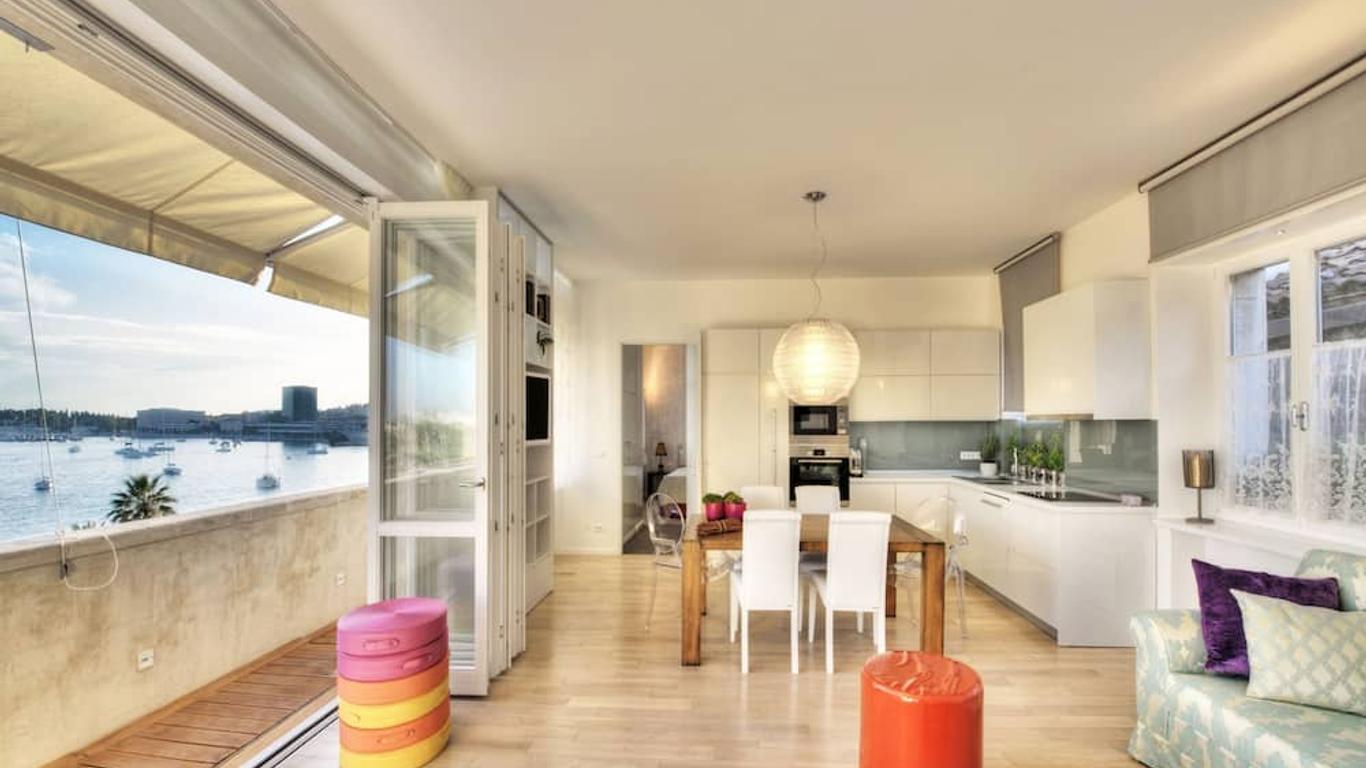 Riva Luxury Suites