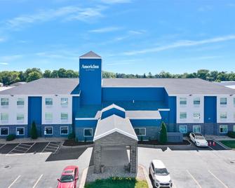 AmericInn by Wyndham Urbana - Urbana - Budova