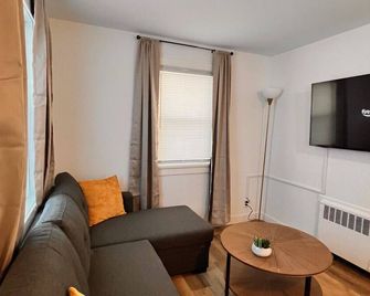 Leech Lake Views Quaint Stay Near Town & Hiking - Walker