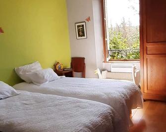 Cottage In Dun-High \'La Baurette\' - Dun-sur-Meuse - Chambre