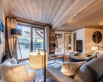 Apartment Padouk Moriond Courchevel - By Emerald Stay - Courchevel - Living room