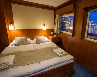 Grand Jules - Boat Hotel - Budapest - Bedroom