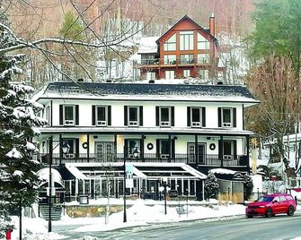 Hotel Mont-Tremblant - מון טרמבלאן - בניין