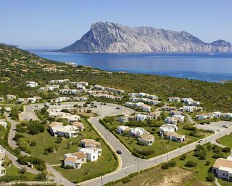 Resort Grande Baia - San Teodoro - Outdoor view