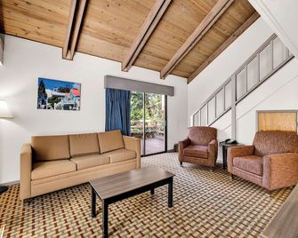 Northern Queen Inn - Nevada City - Obývací pokoj