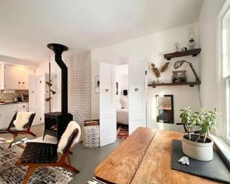 Creekside Cottage The Fitz House Red Hook Ny - Red Hook - Sala de estar