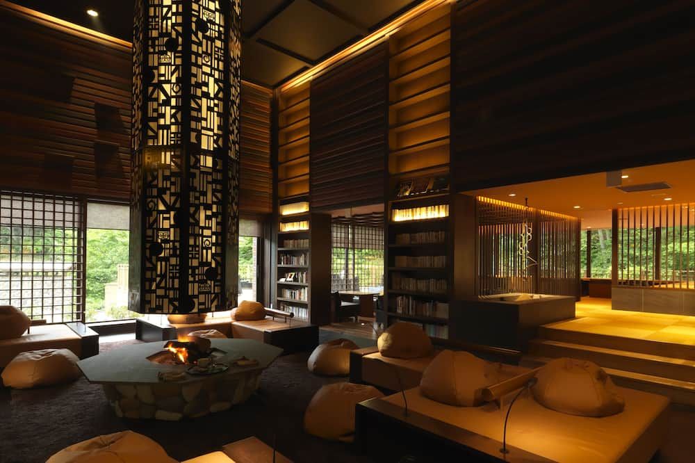 Niseko Konbu Onsen Tsuruga Besso Moku No Sho - Niseko - Lounge
