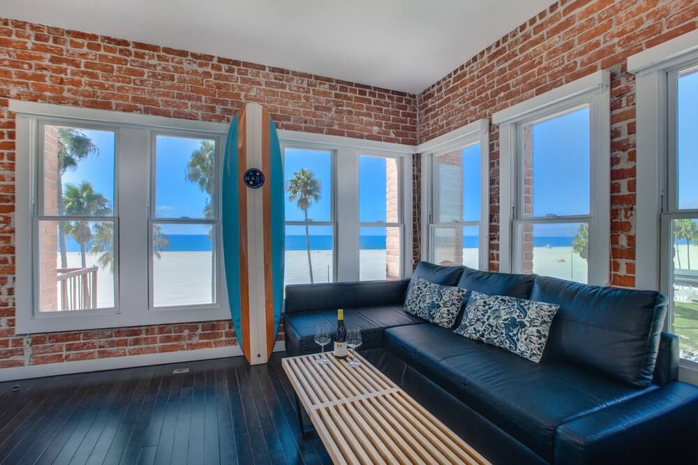 Venice Breeze Suites - Los Angeles
