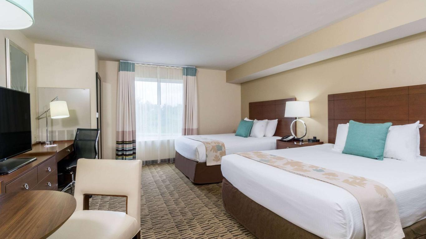 Hawthorn Suites by Wyndham Triadelphia Wheeling Area