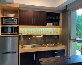 Aranjuez Lofts - Tree Loft #6 - Santa Ana - Kitchen