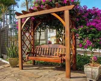 Hotel Villa Souza Ltda - Santa Cruz do Sul - Pátio